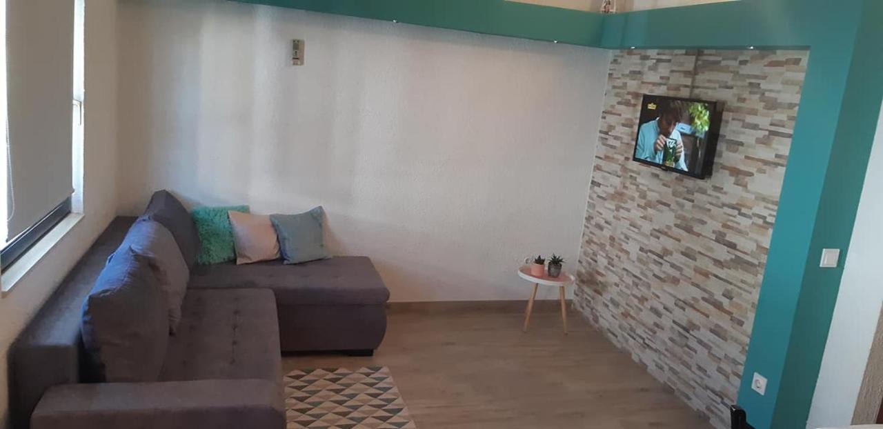Apartments Lola Biograd Na Moru Bagian luar foto
